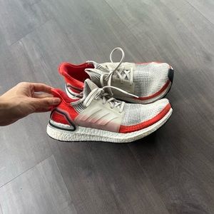 ADIDAS ULTRABOOST 19